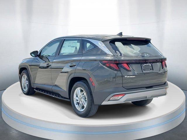 Hyundai Tucson Se Fwd Fwd 4D Sport Utility - Thumbnail 4