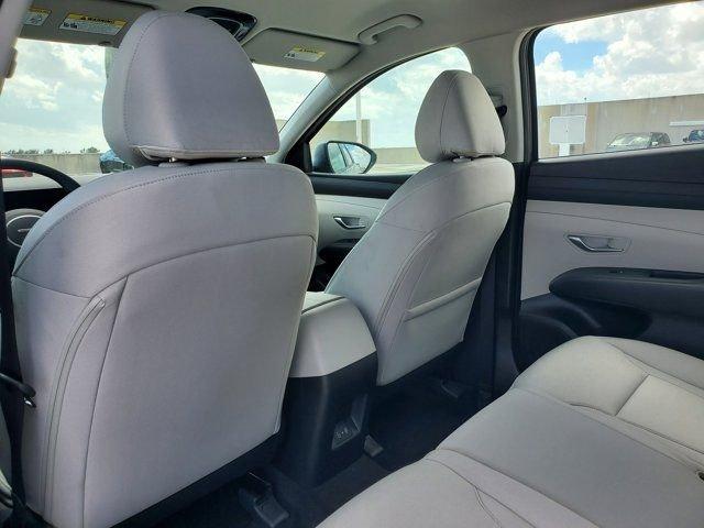 Hyundai Tucson Se Fwd Fwd 4D Sport Utility - Thumbnail 7