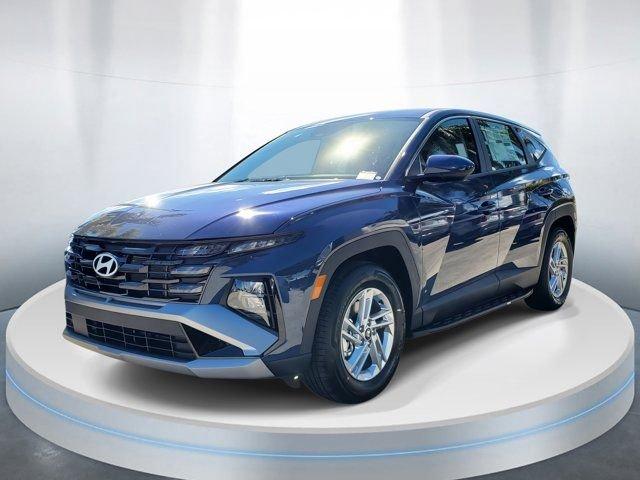 Hyundai Tucson Se Fwd Fwd 4D Sport Utility - Thumbnail 3