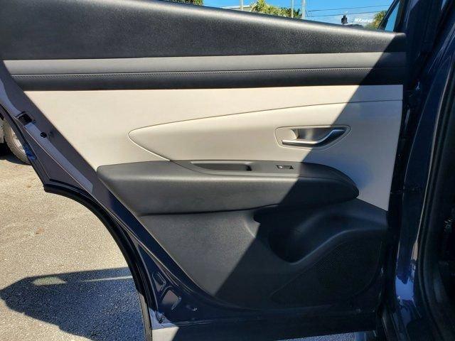 Hyundai Tucson Se Fwd Fwd 4D Sport Utility - Thumbnail 9