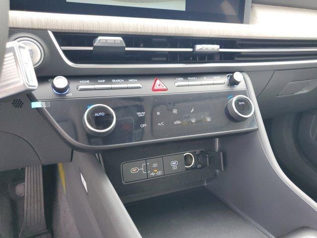 Hyundai Sonata Hybrid Blue Fwd 4D Sedan - Thumbnail 18