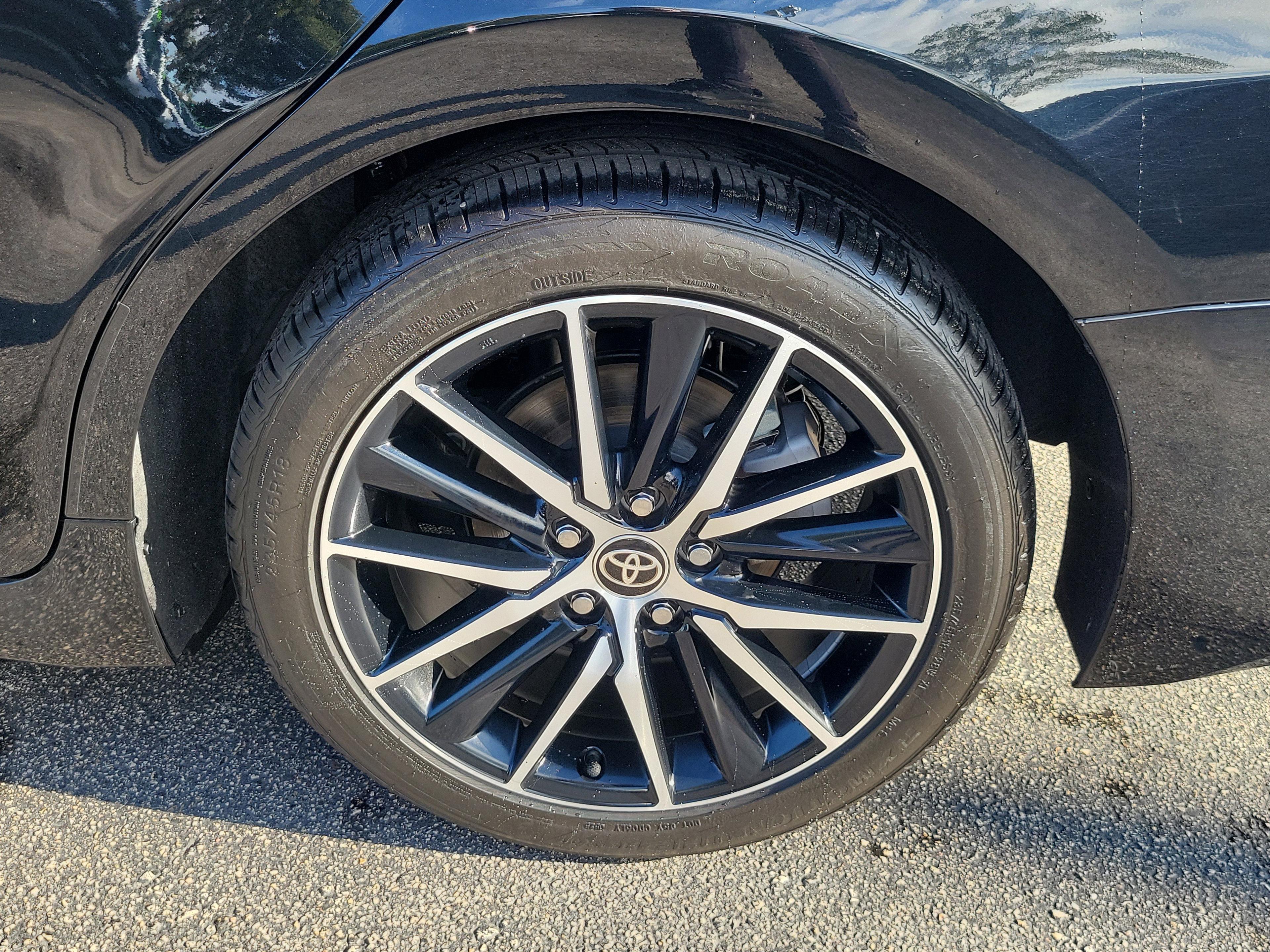 Toyota Camry Se Fwd - Thumbnail 7