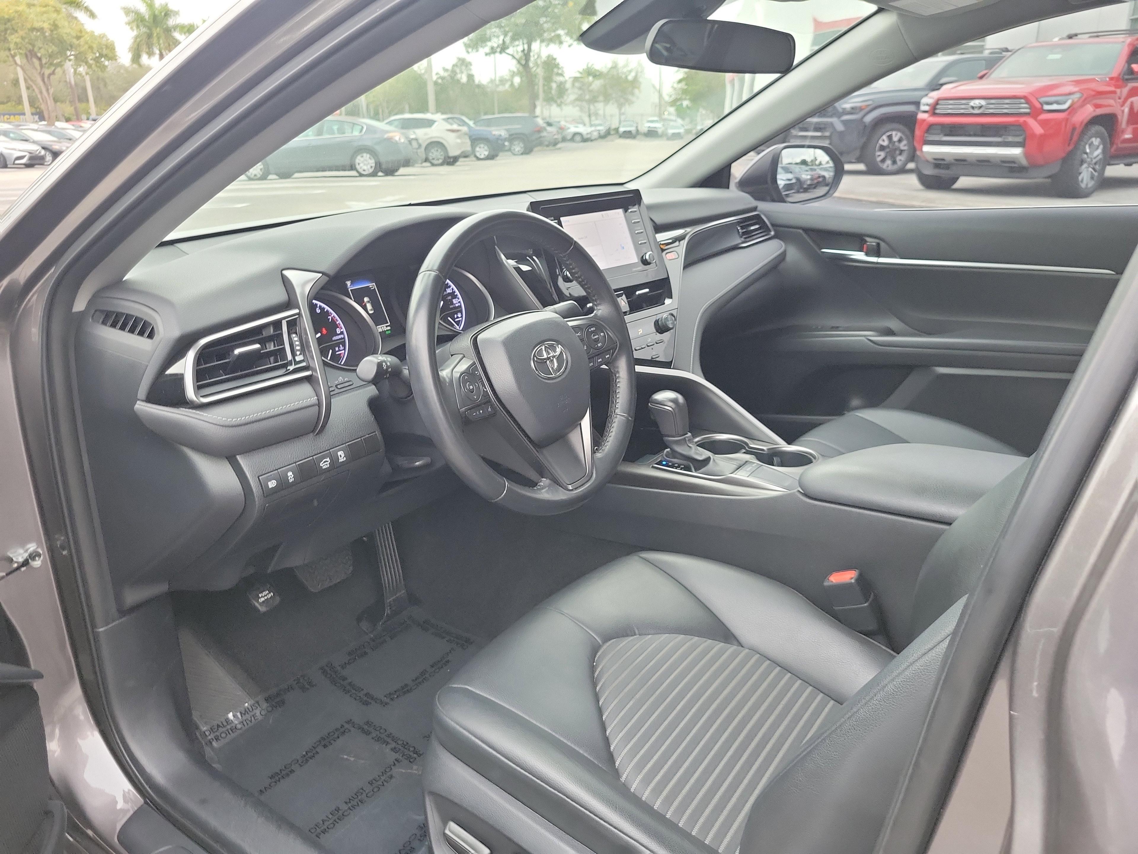 Toyota Camry Se Fwd - Thumbnail 12