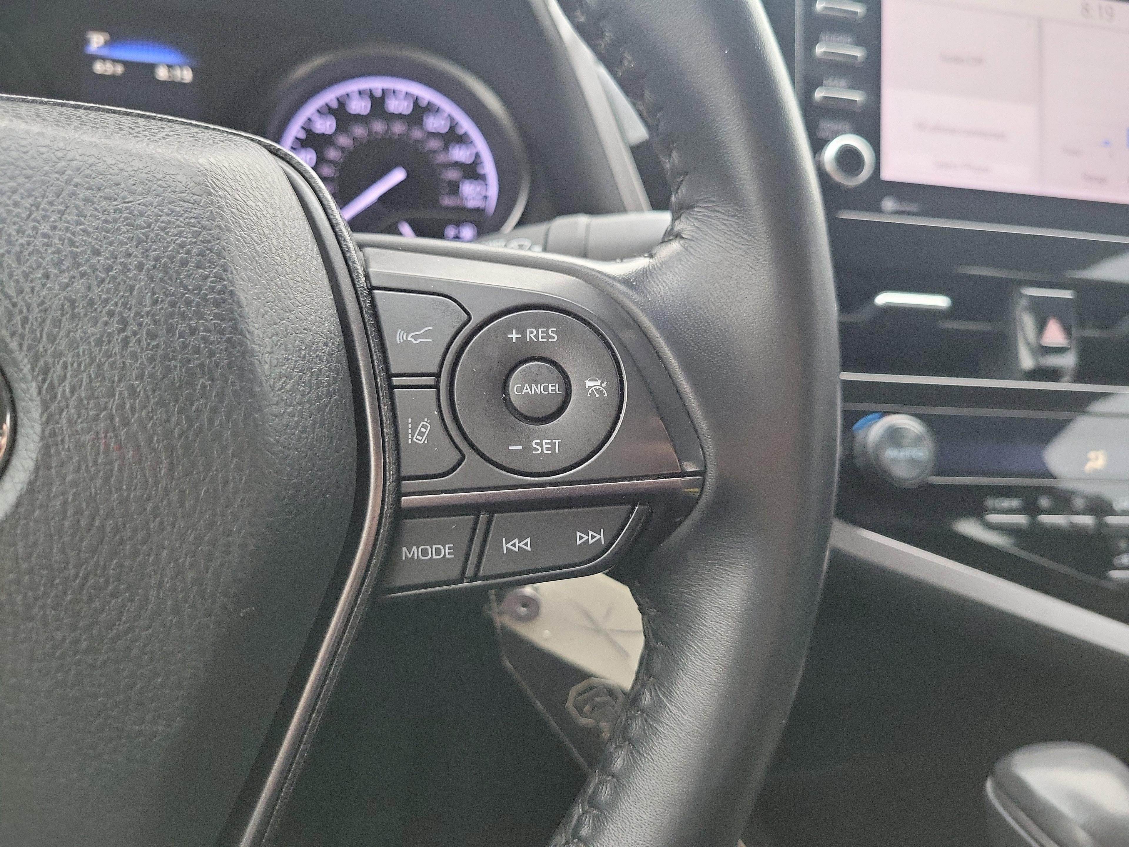 Toyota Camry Se Fwd - Thumbnail 18