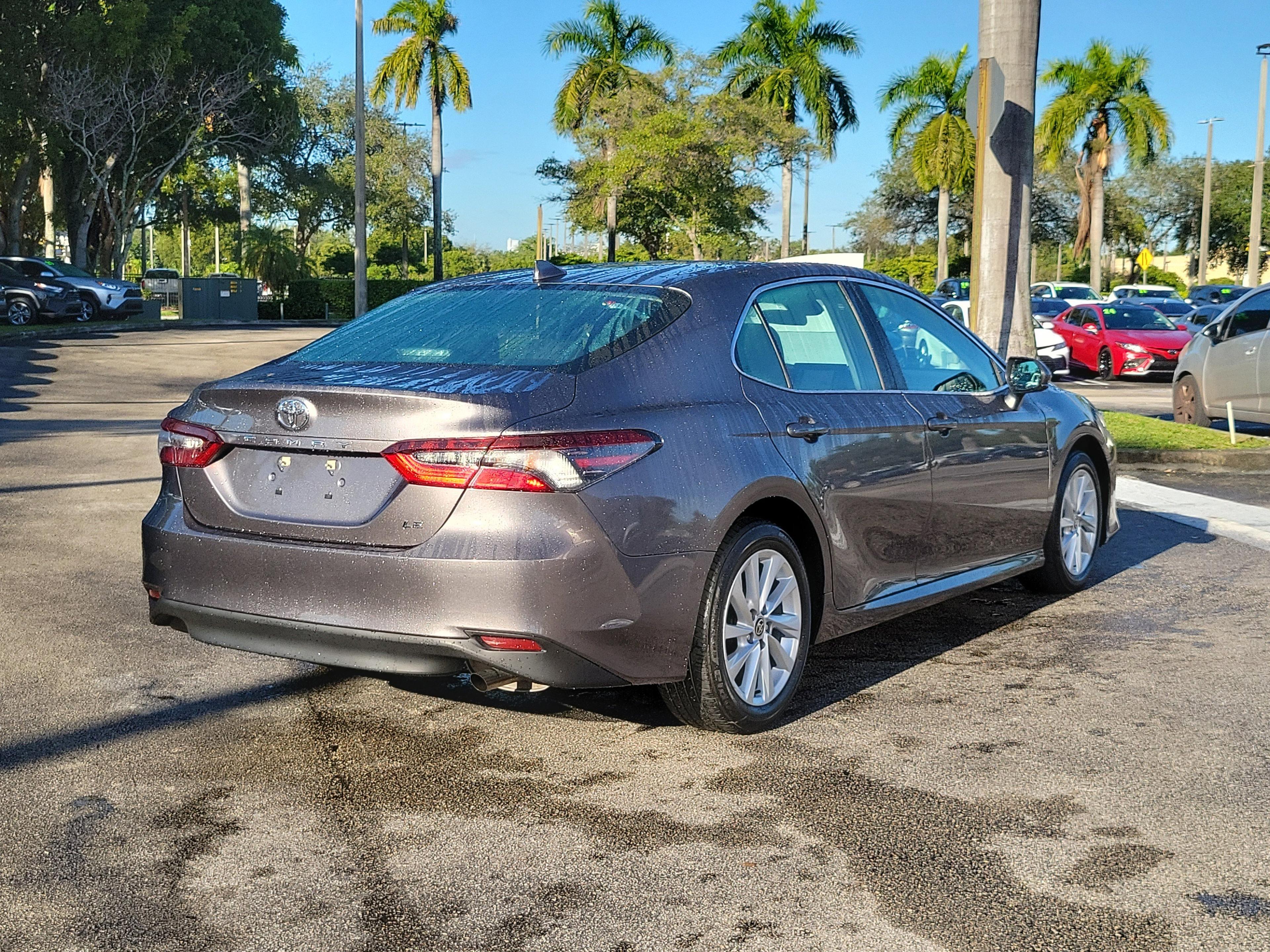 Toyota Camry Le Fwd - Thumbnail 6