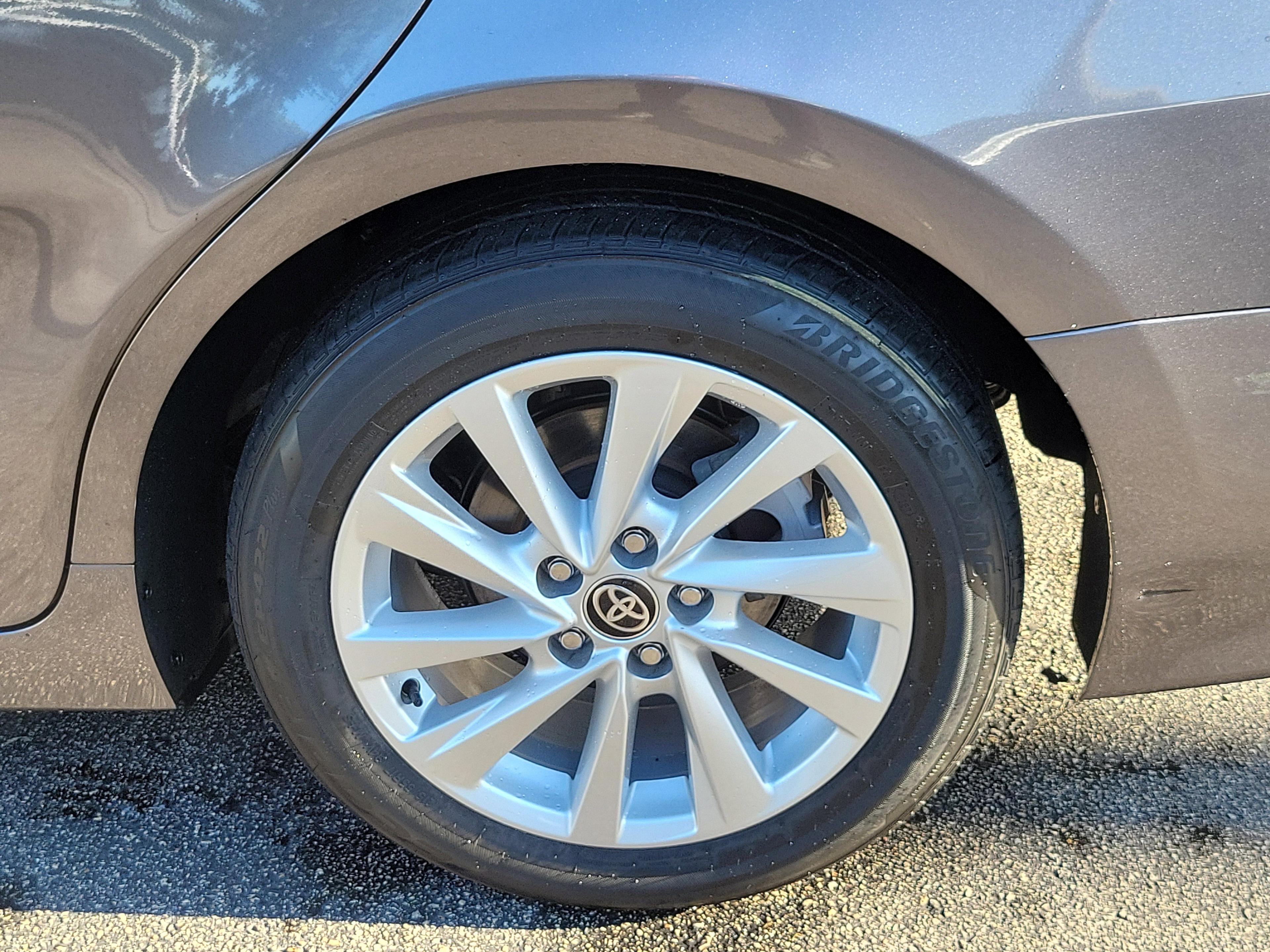 Toyota Camry Le Fwd - Thumbnail 9