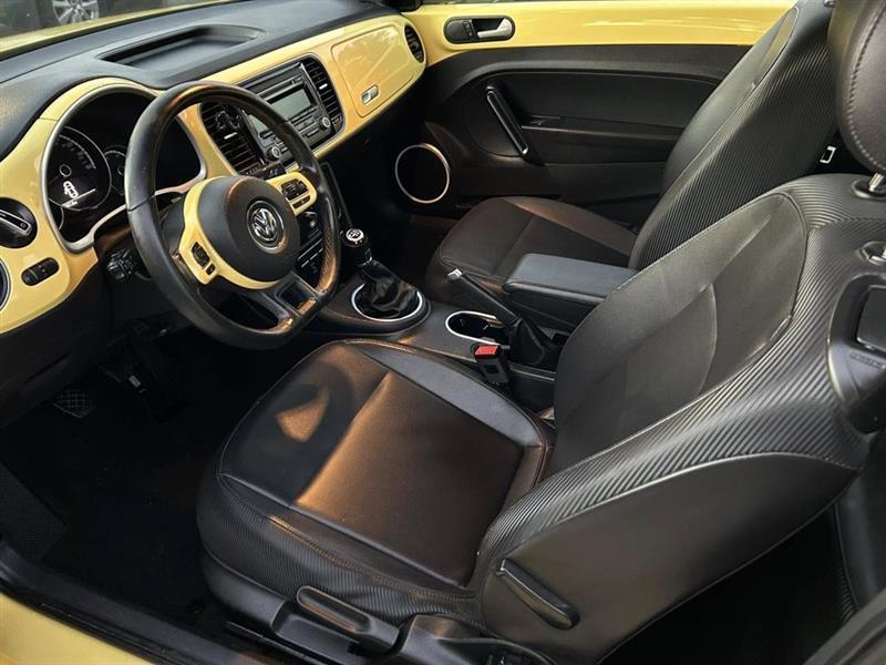 Volkswagen Beetle1.8T - Thumbnail 5