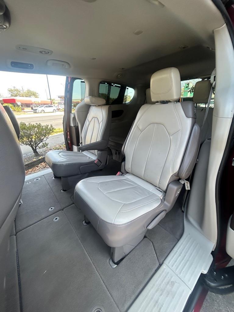 Chrysler Pacificatouring-L Fwd - Thumbnail 9