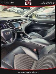 Toyota Camry - Thumbnail 5