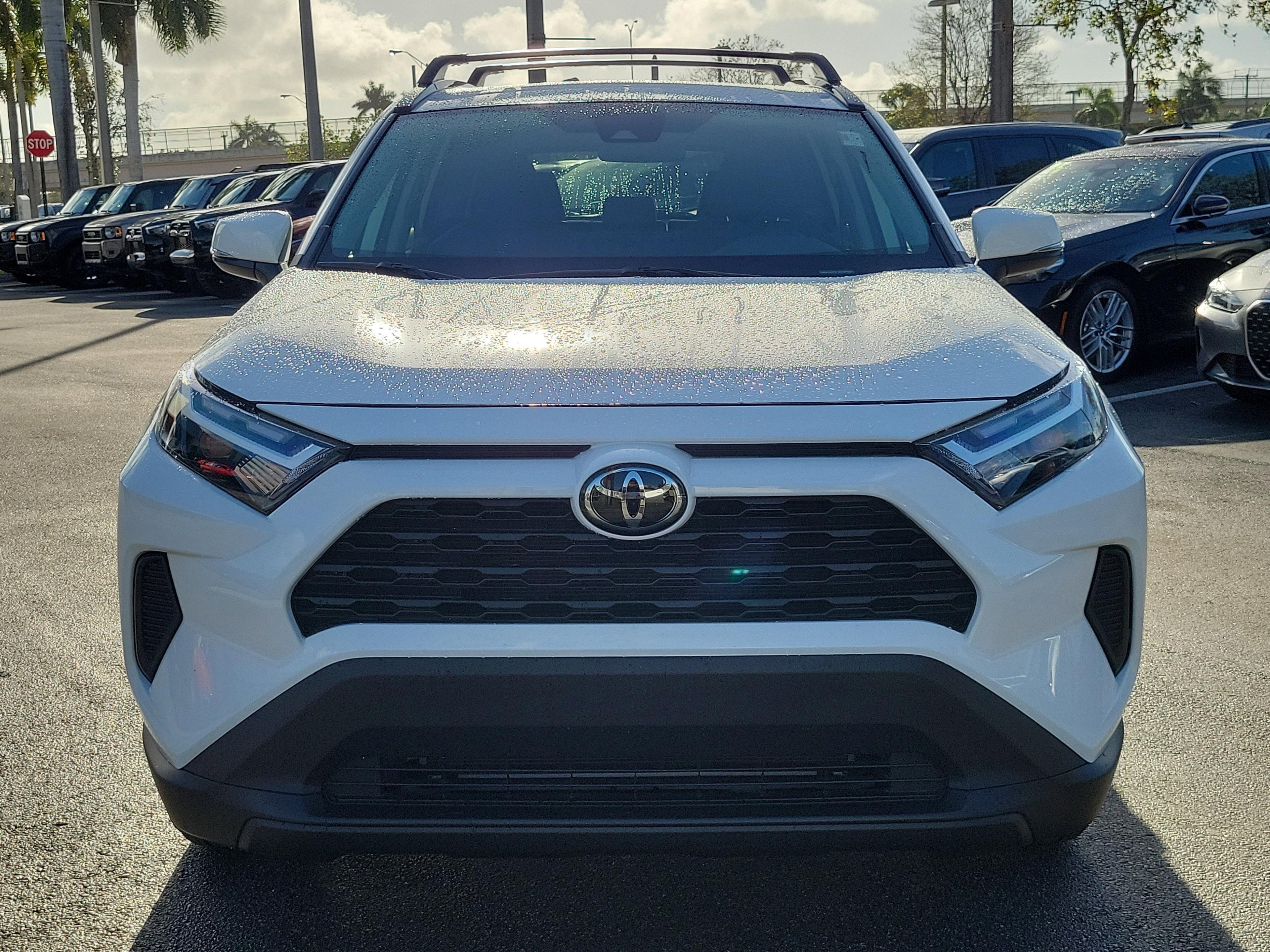 Toyota Rav4 Xle Fwd - Thumbnail 4