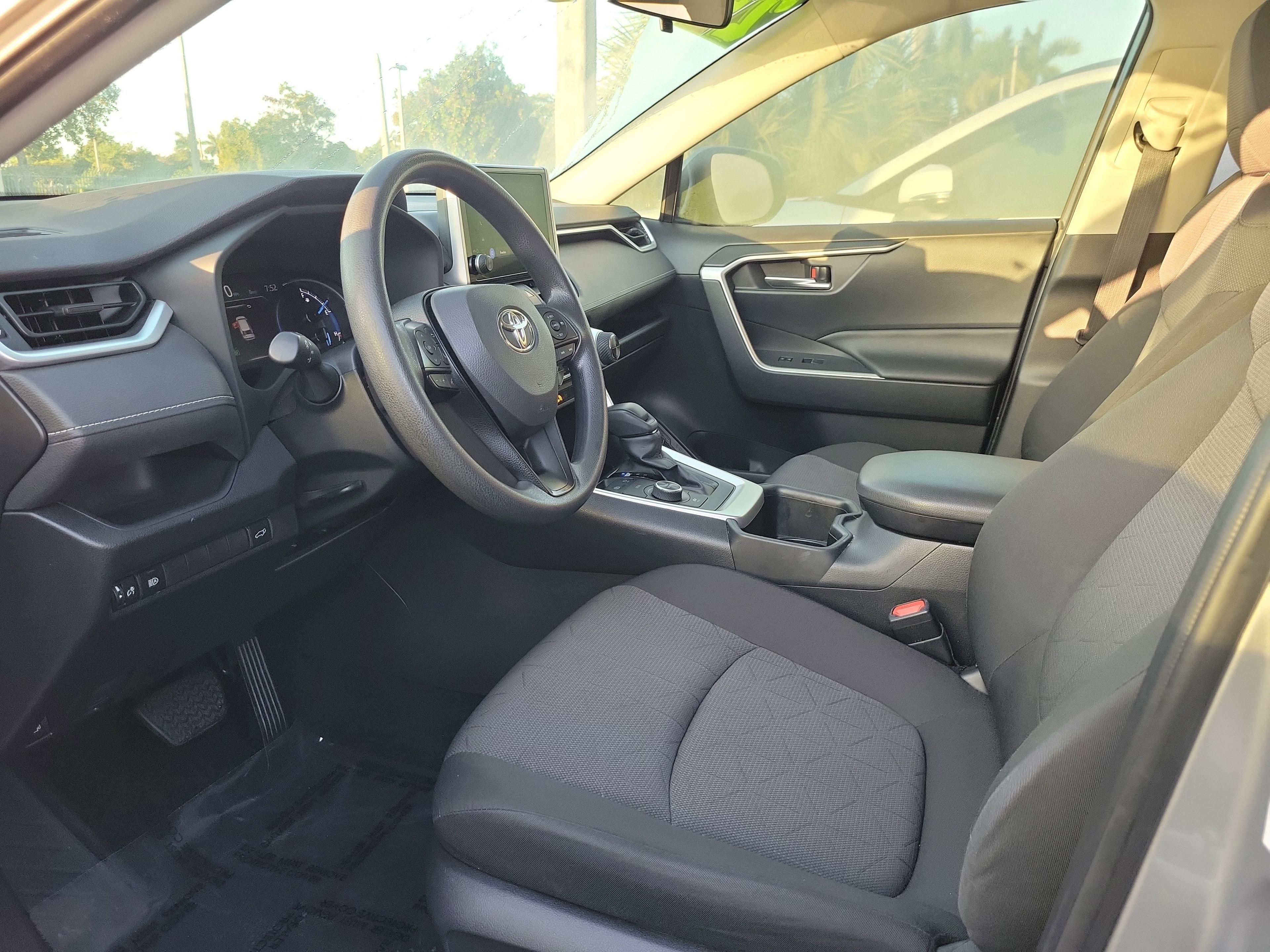 Toyota Rav4 Hybrid Xle Awd - Thumbnail 13