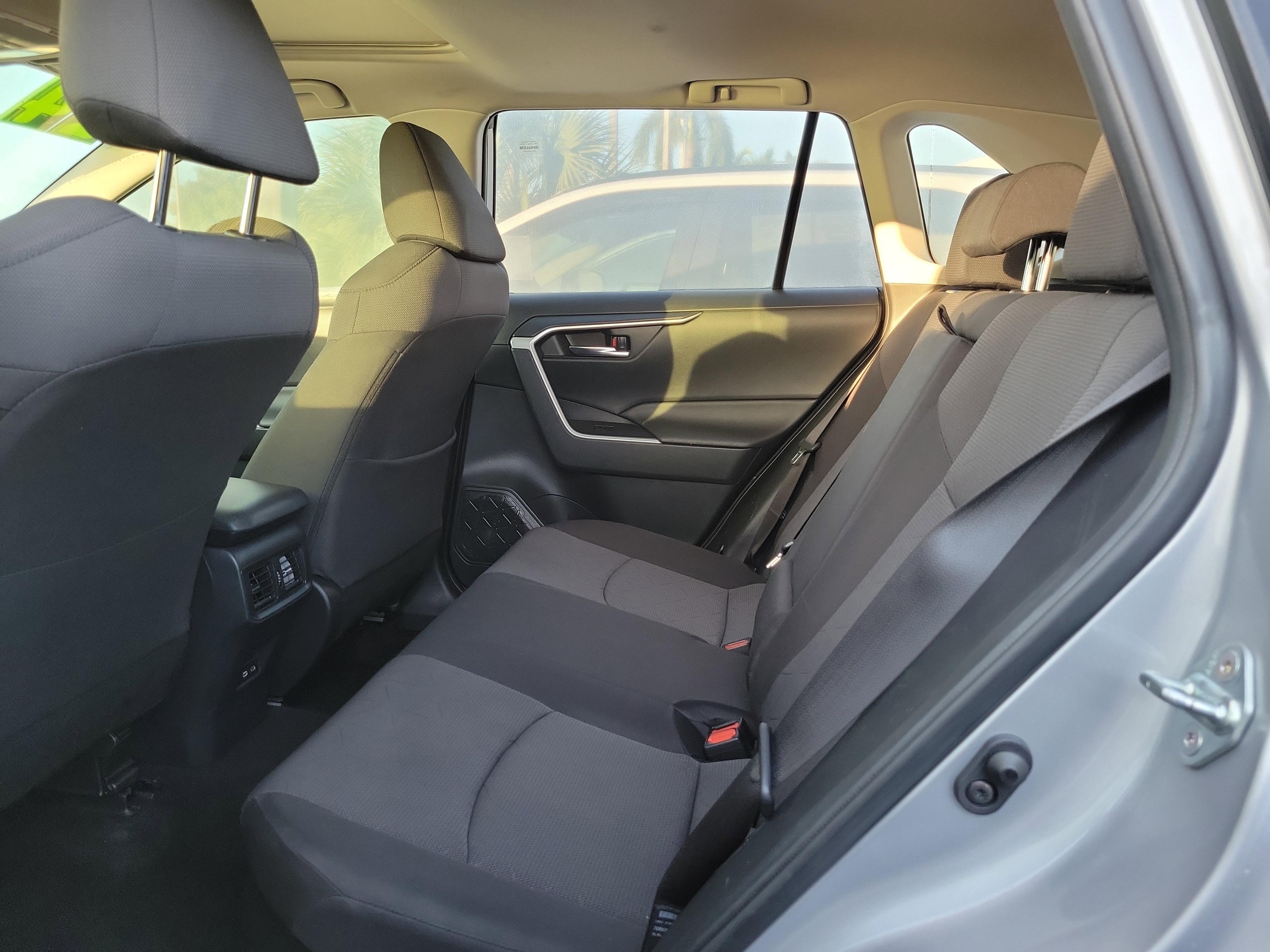 Toyota Rav4 Hybrid Xle Awd - Thumbnail 11