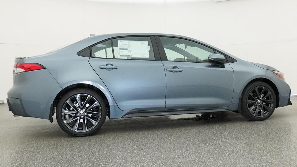 Toyota Corolla Se - Thumbnail 7