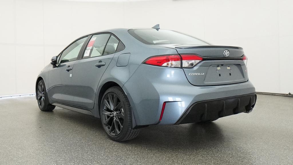 Toyota Corolla Se - Thumbnail 6