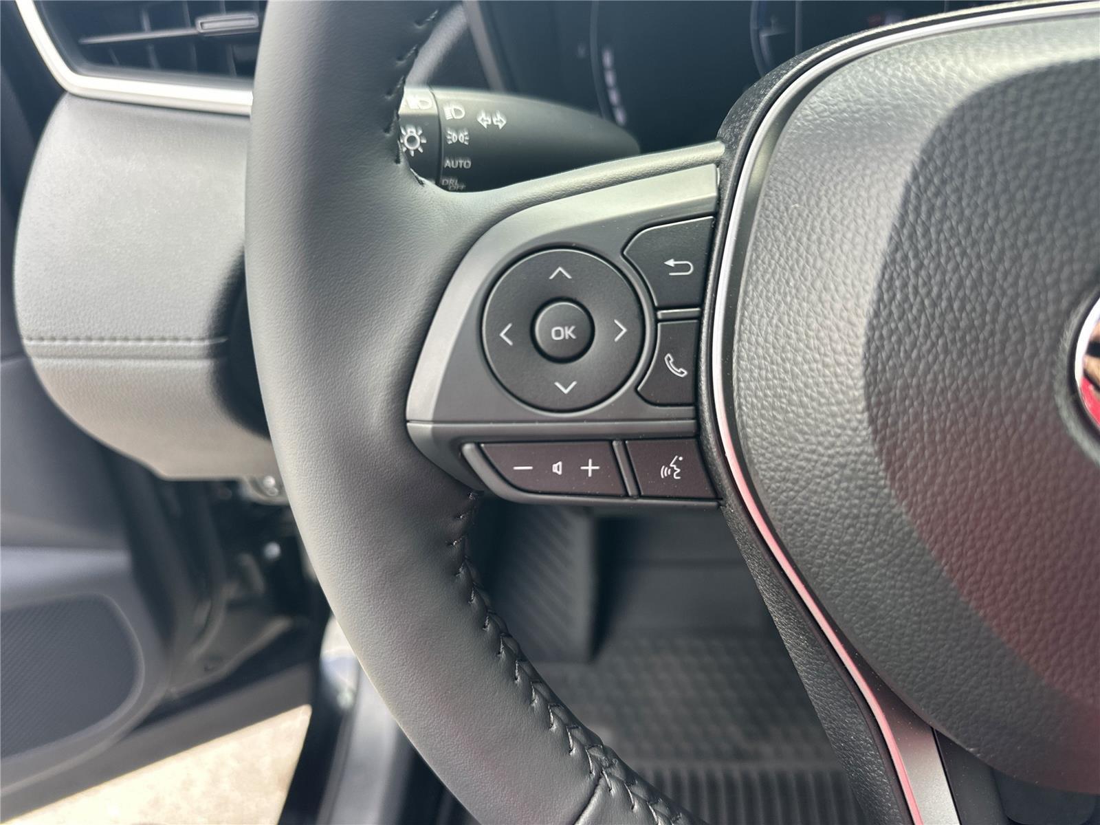 Toyota Corolla Cross Le - Thumbnail 11