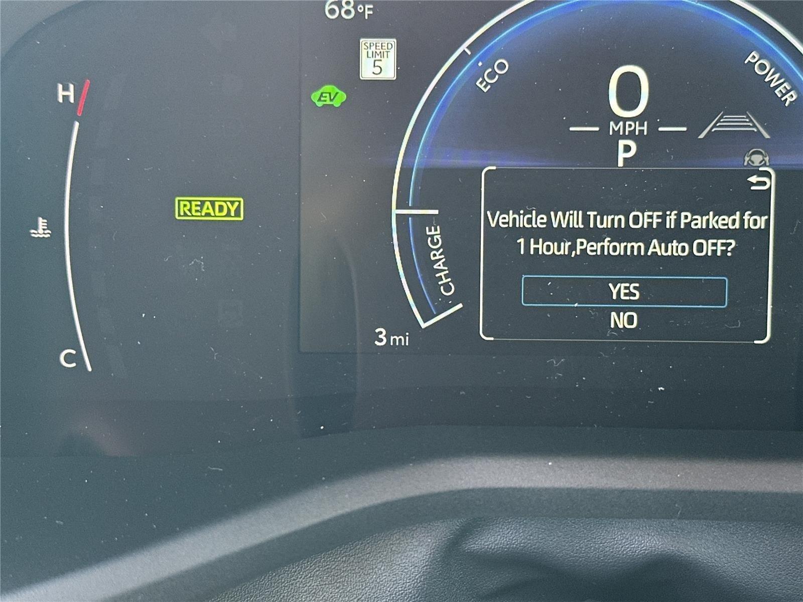 Toyota Camry Le - Thumbnail 14