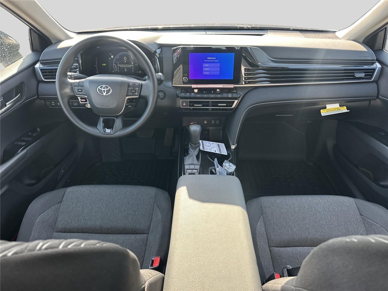 Toyota Camry Le - Thumbnail 19