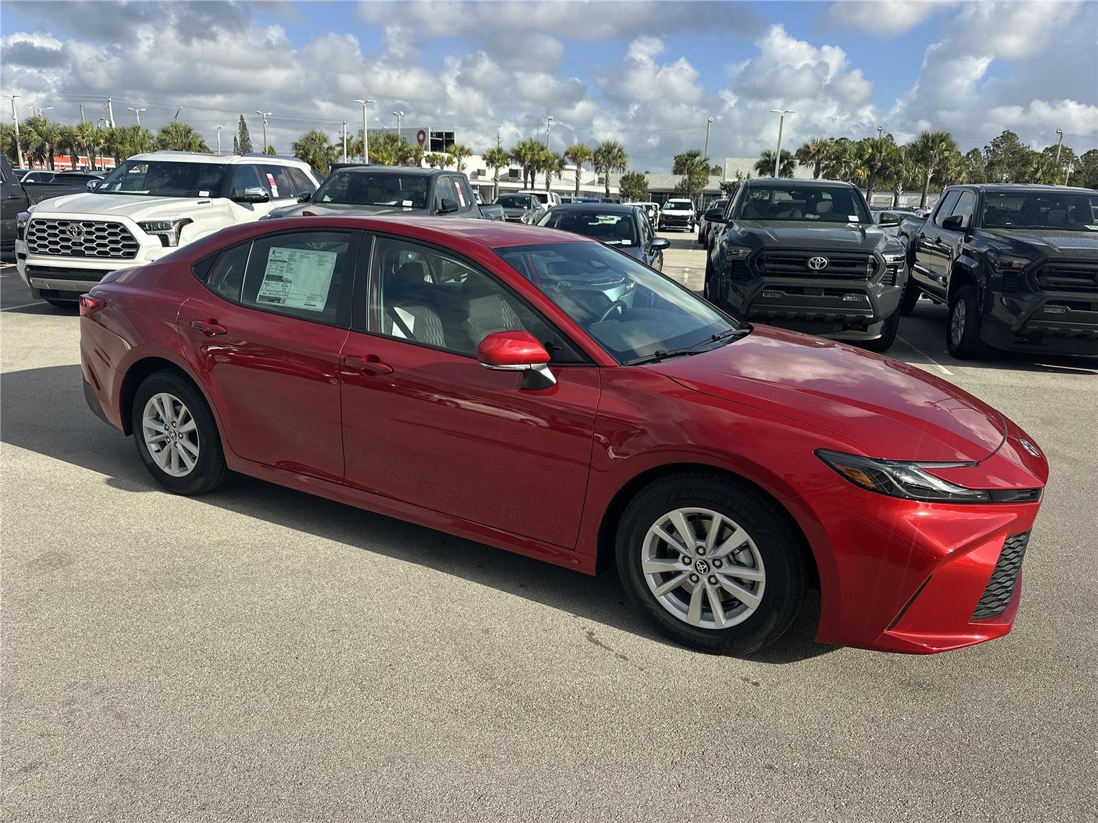 Toyota Camry Le - Thumbnail 3