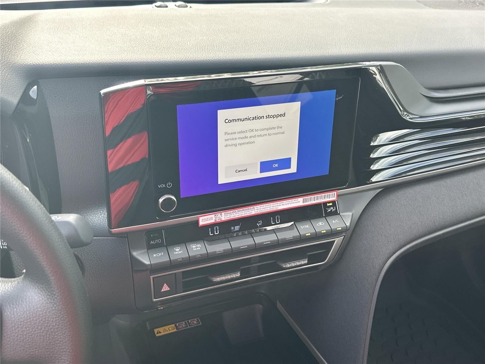 Toyota Camry Le - Thumbnail 15