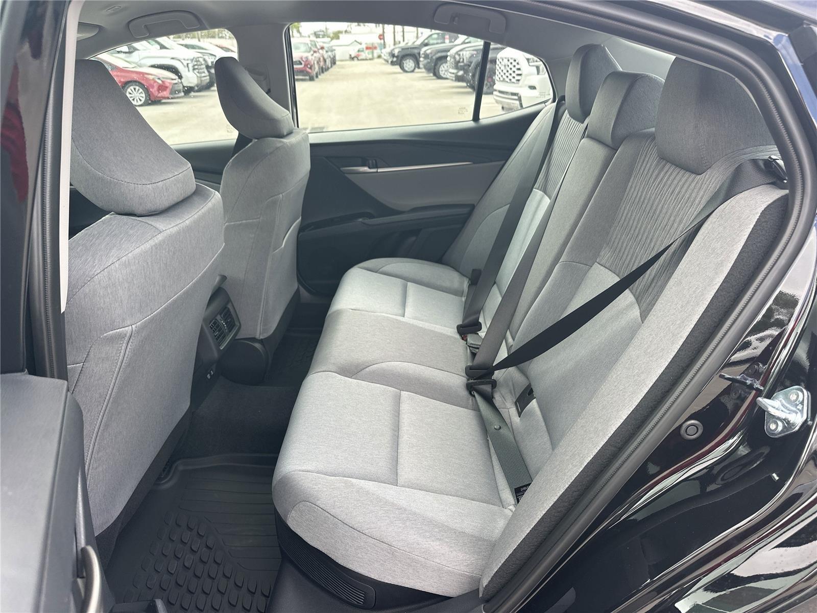 Toyota Camry Le Awd - Thumbnail 19