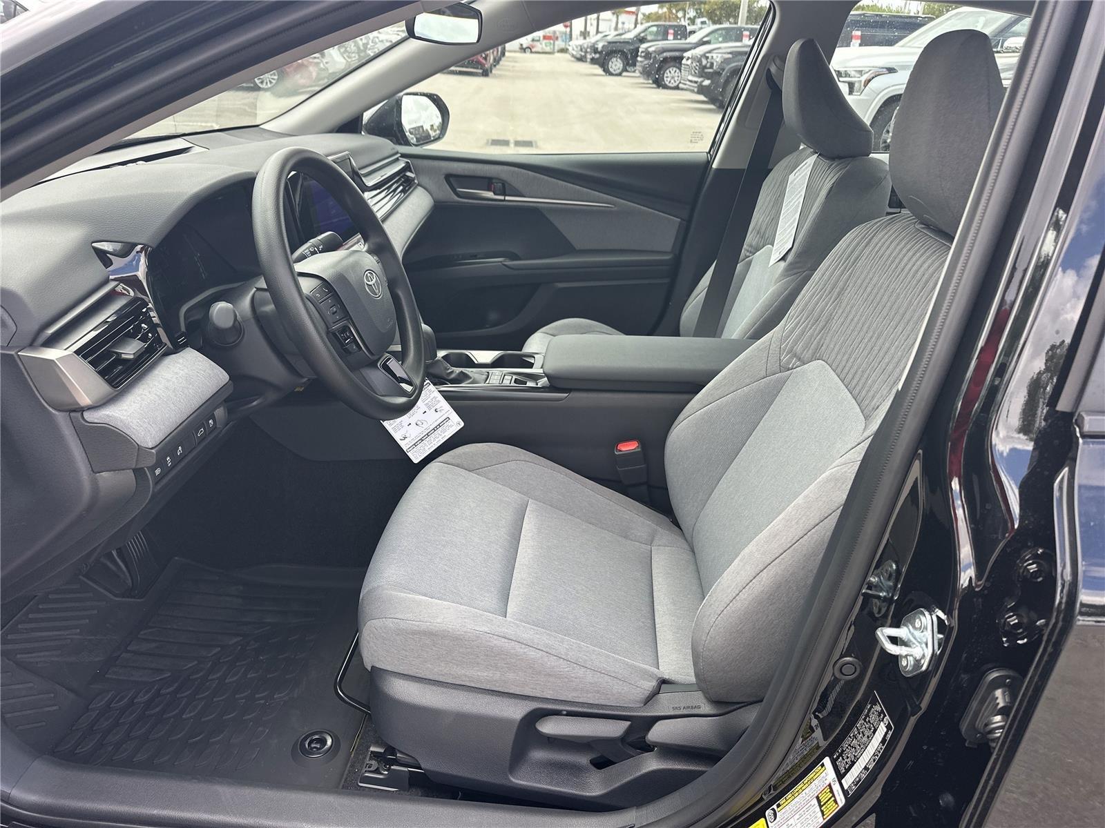 Toyota Camry Le Awd - Thumbnail 8