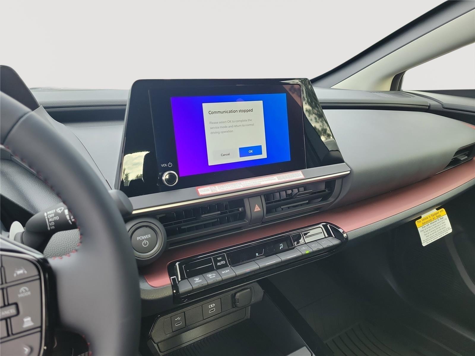 Toyota Prius Plug-In Hybrid Se - Thumbnail 16