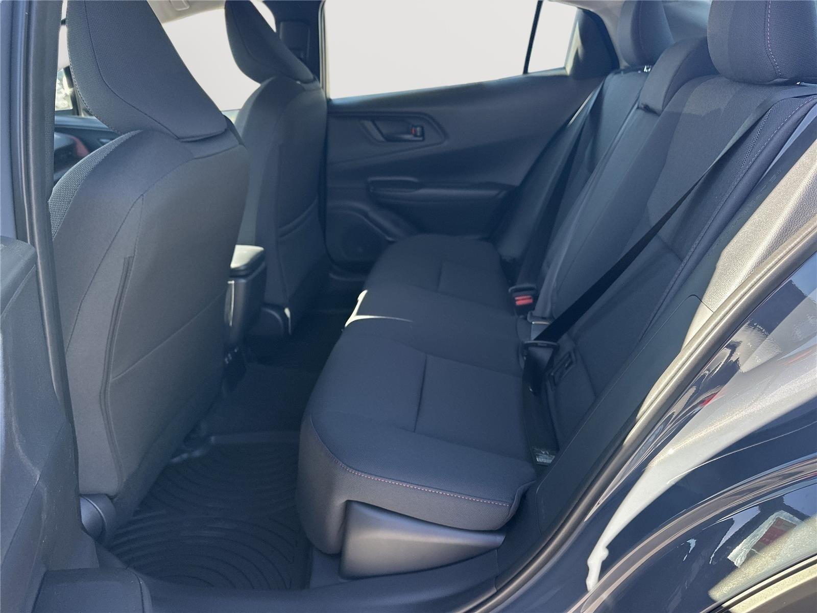 Toyota Prius Plug-In Hybrid Se - Thumbnail 18