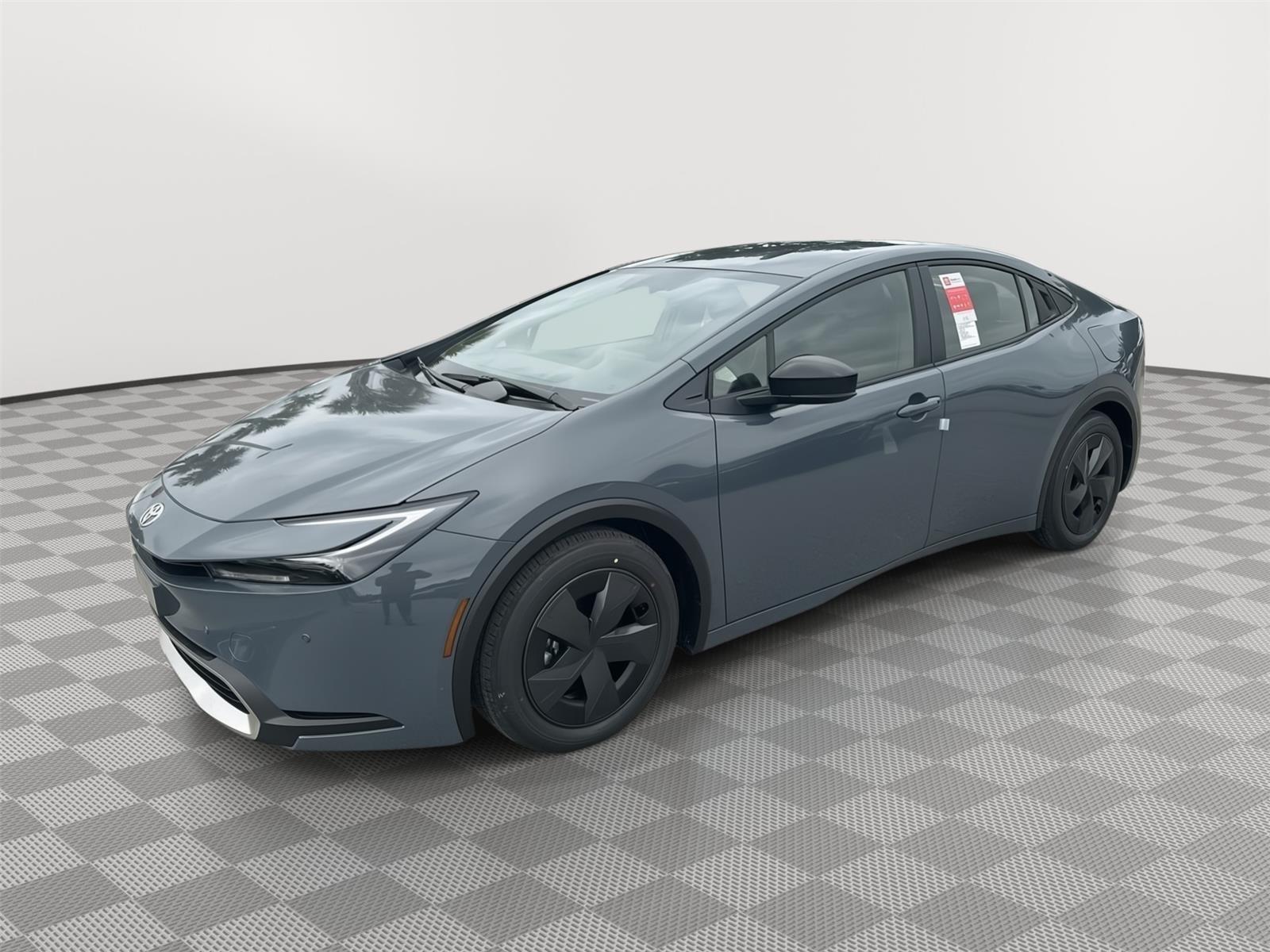 Toyota Prius Plug-In Hybrid Se - View 1