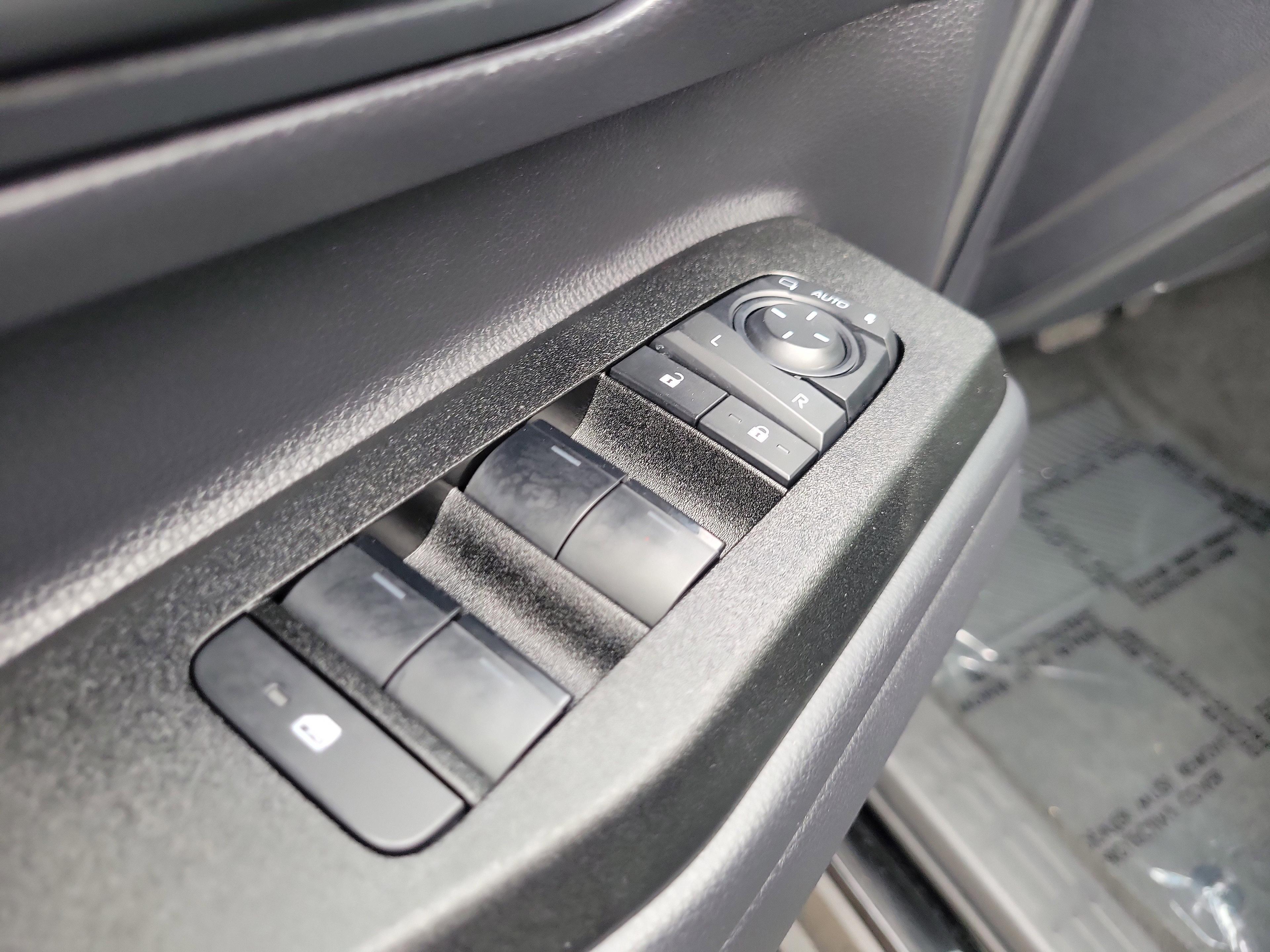 Toyota Land Cruiser 4Wd - Thumbnail 14