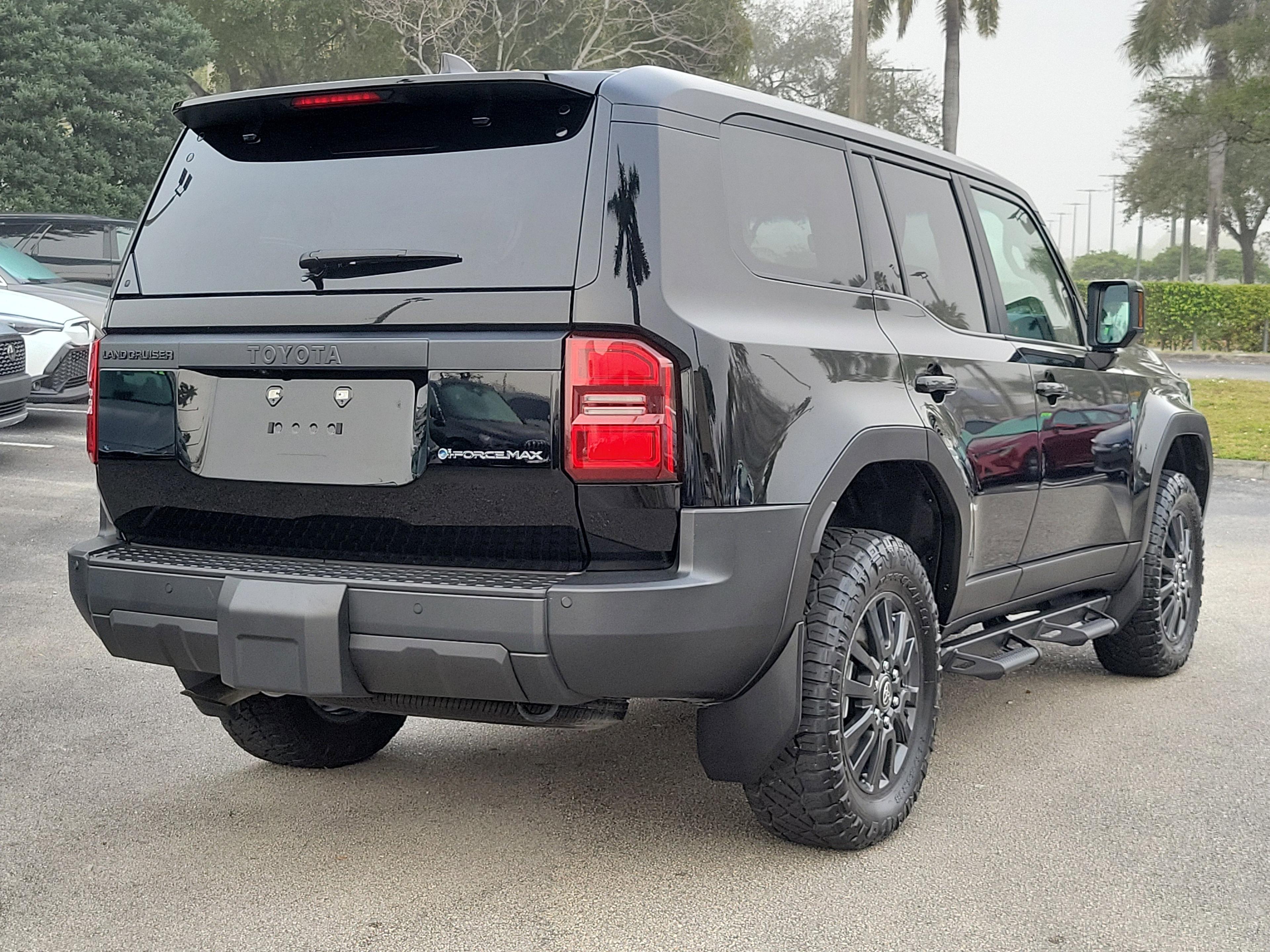 Toyota Land Cruiser 4Wd - Thumbnail 5