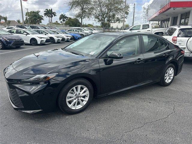 Toyota Camry Le Front Wheel Drive - View 1