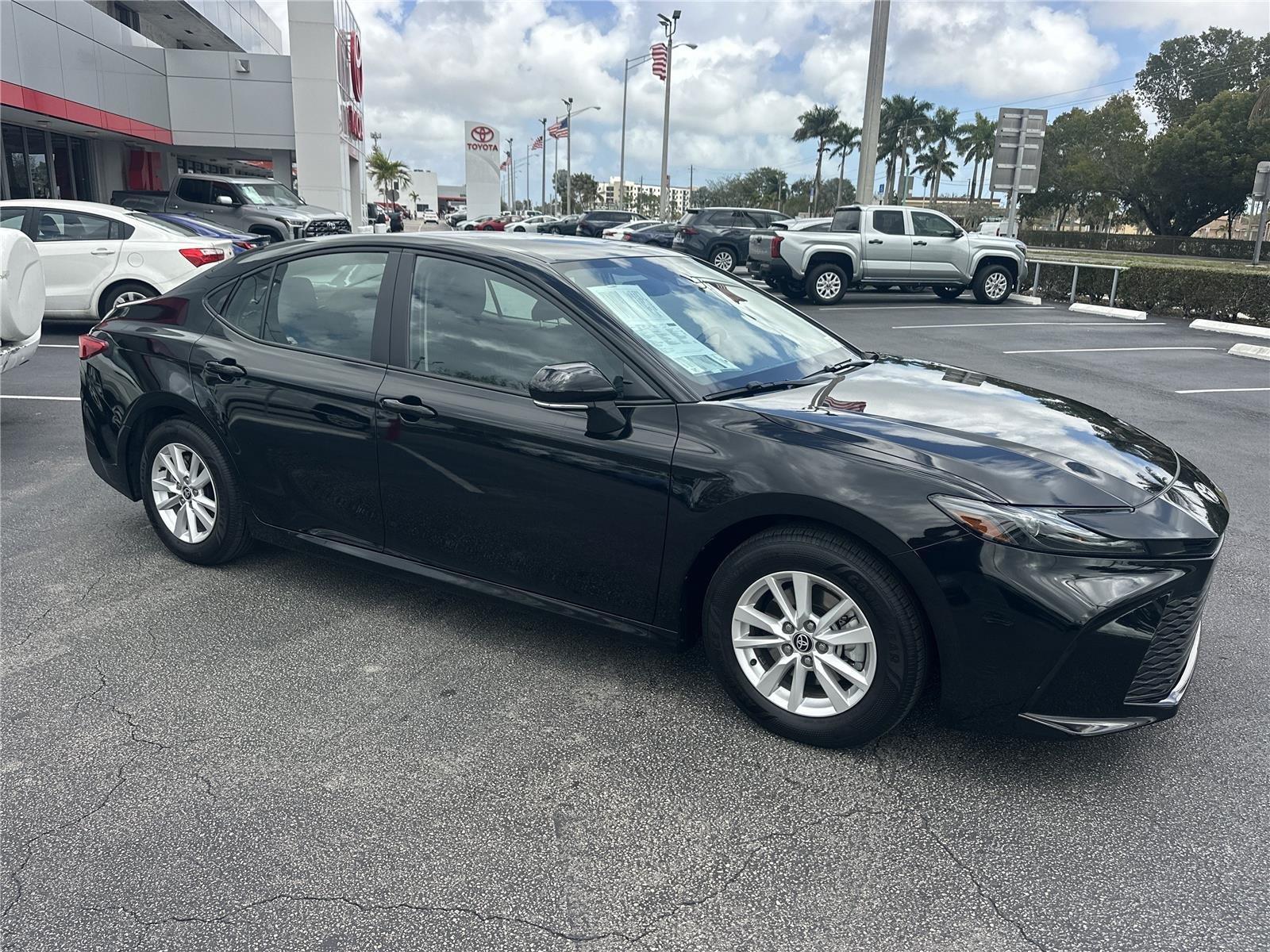 Toyota Camry Le Front Wheel Drive - Thumbnail 4