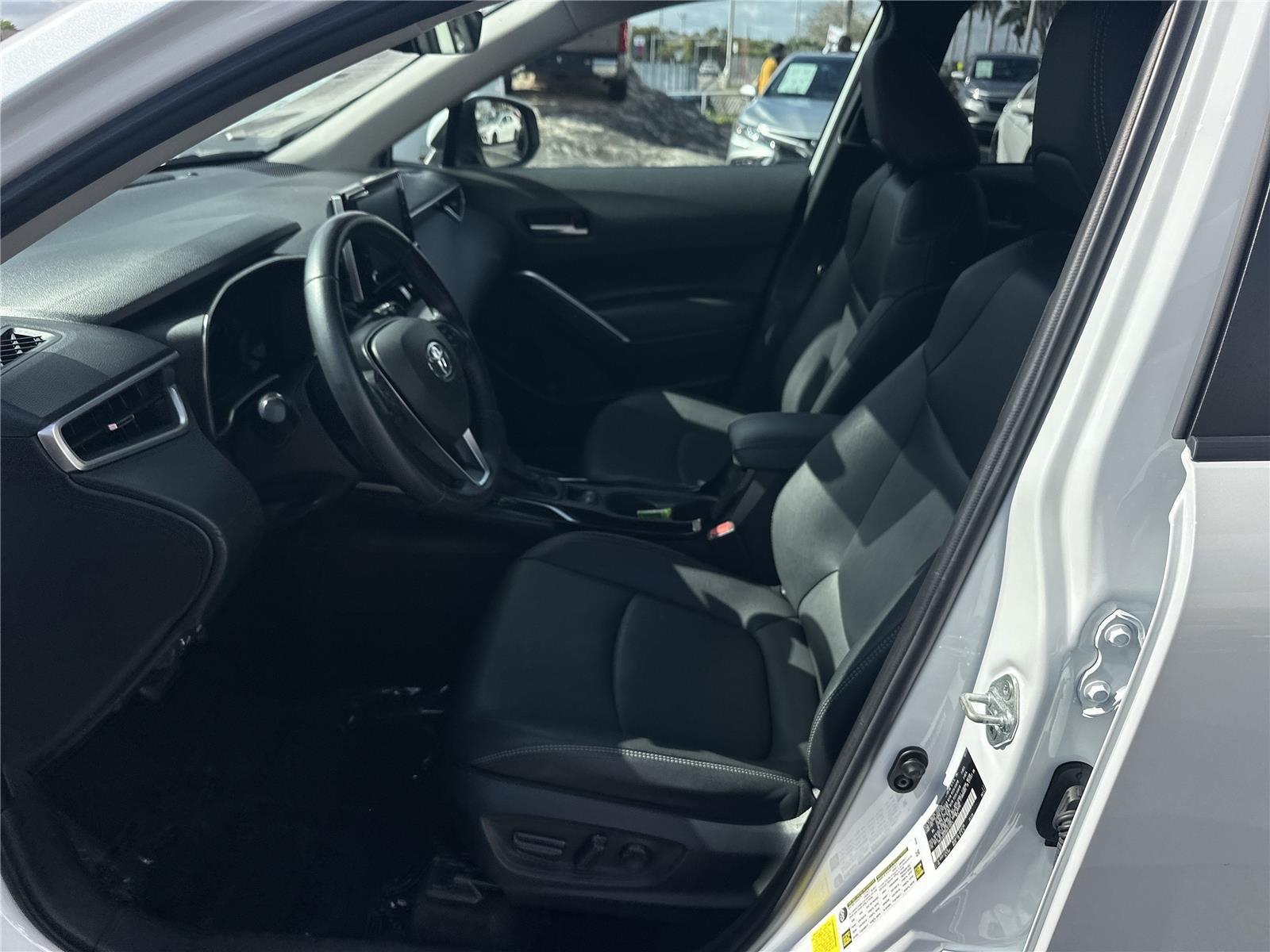 Toyota Corolla Cross Xle All Wheel Drive - Thumbnail 8