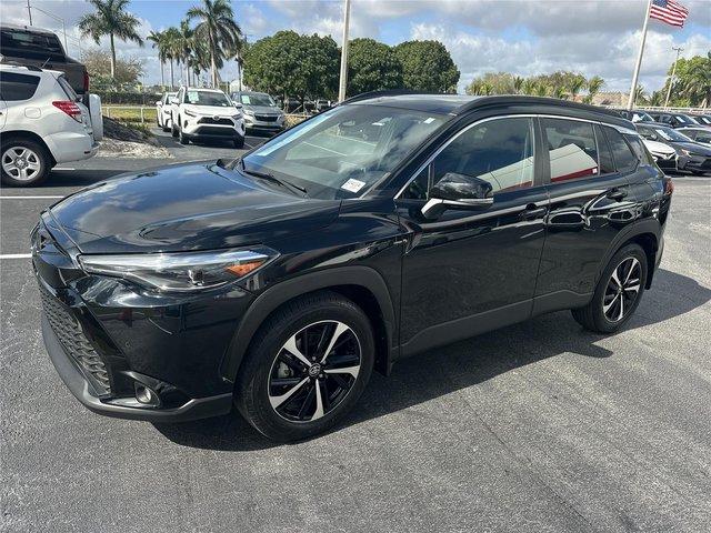 Toyota Corolla Cross Hybrid Xse All Wheel Drive - View 1