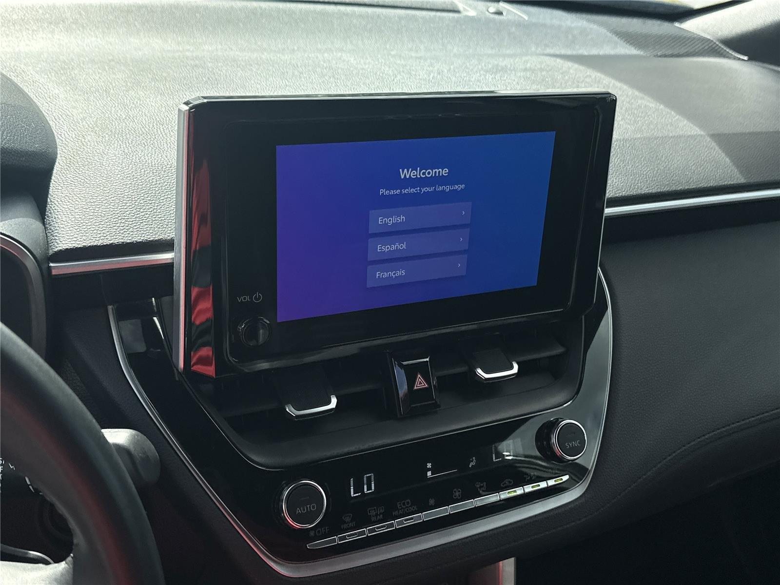 Toyota Corolla Cross Hybrid Xse All Wheel Drive - Thumbnail 17