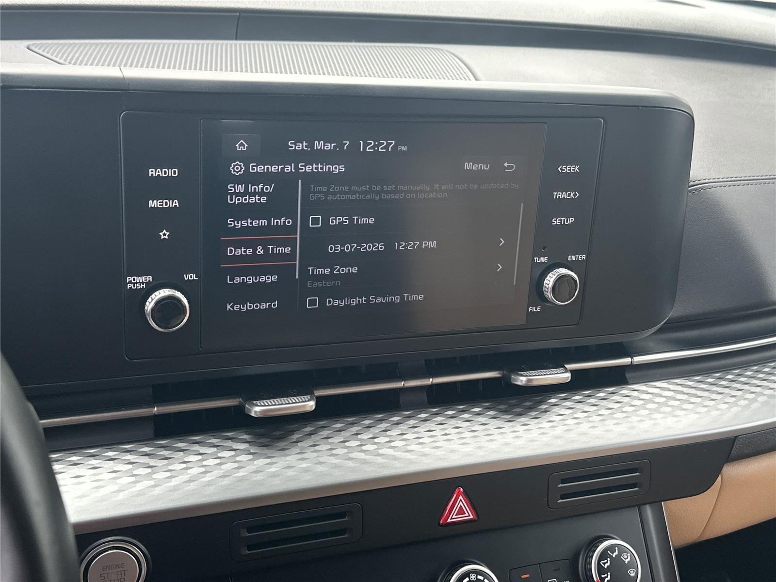 Kia Carnival Lx Front Wheel Drive - Thumbnail 16