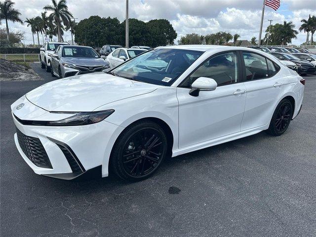 Toyota Camry - View 1