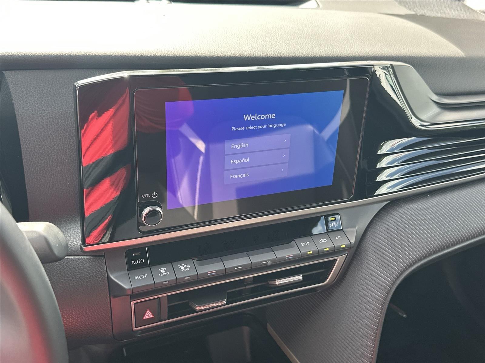 Toyota Camry - Thumbnail 15