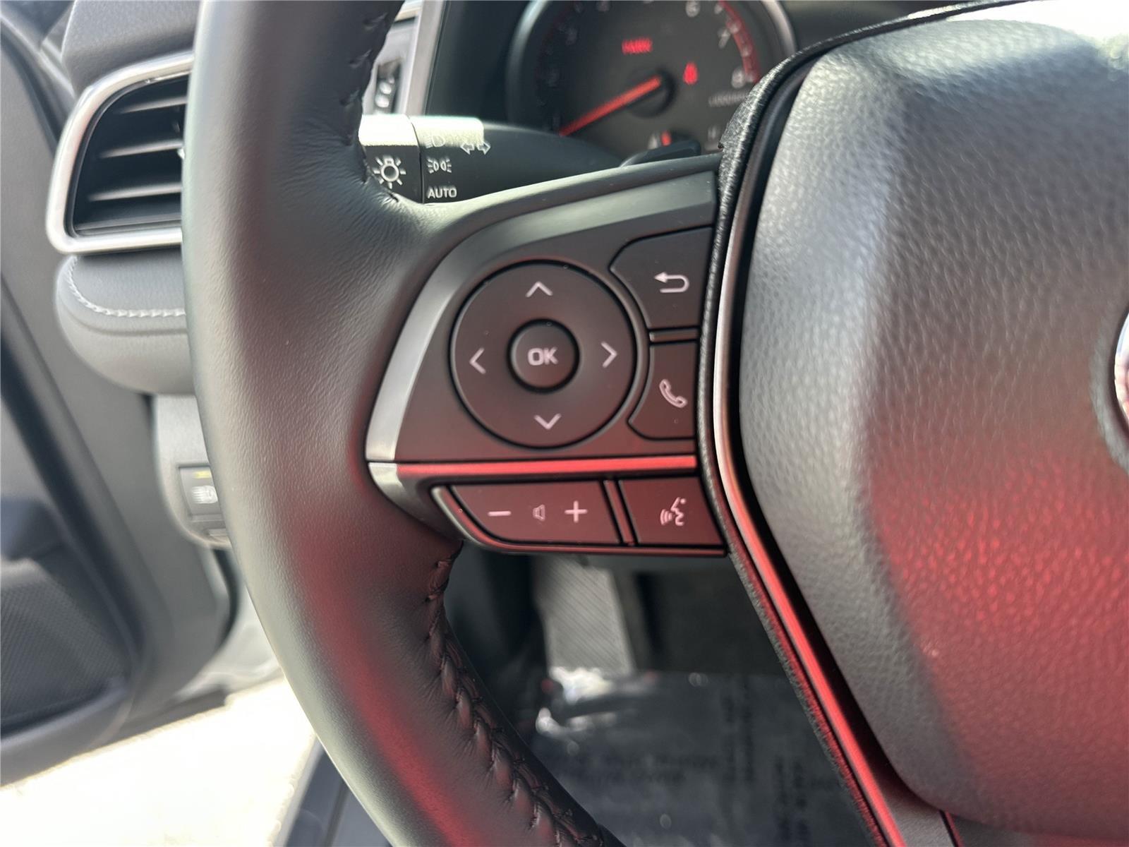 Toyota Camry Xse Front Wheel Drive - Thumbnail 12