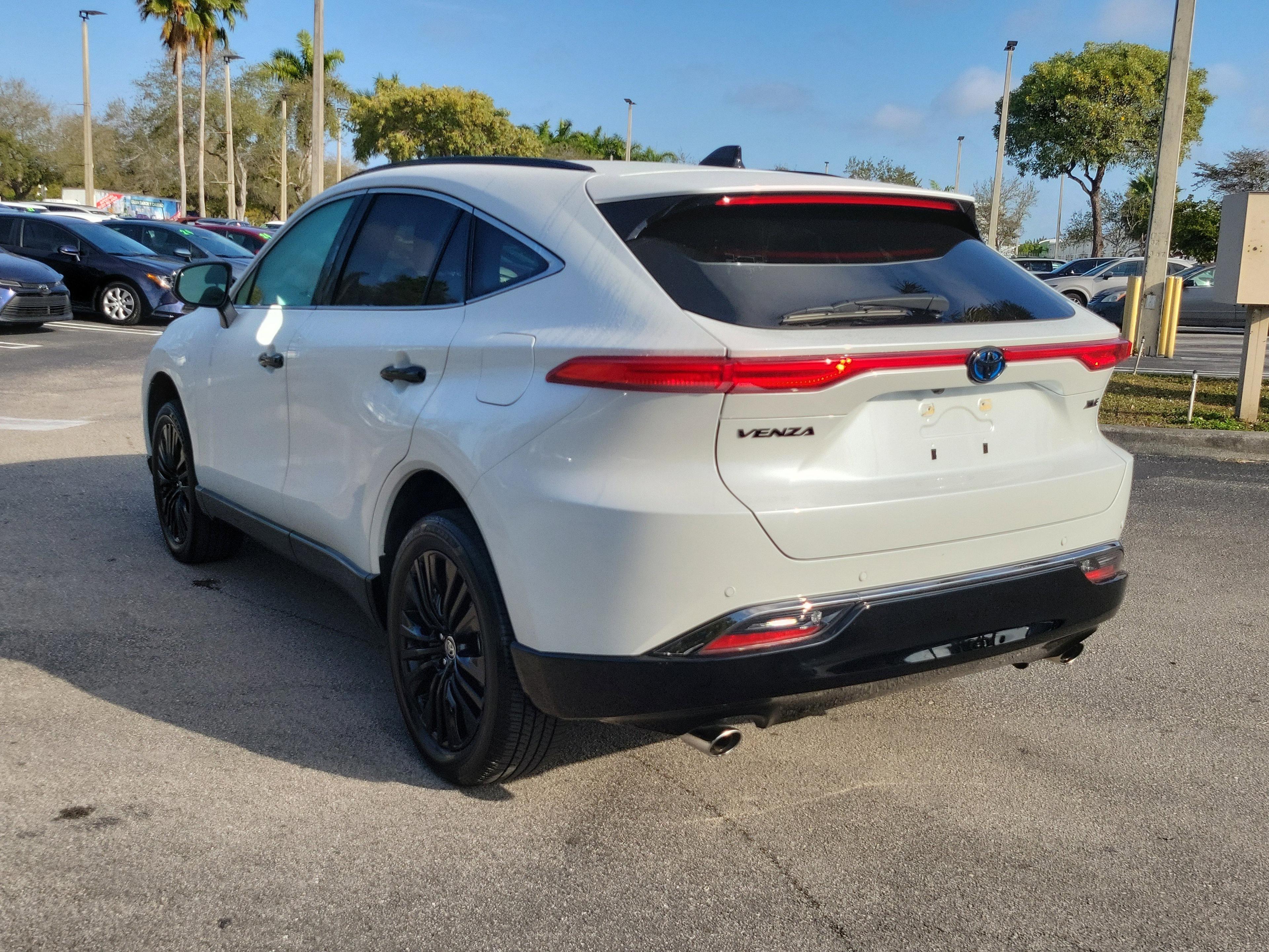 Toyota Venza Nightshade Awd - Thumbnail 7