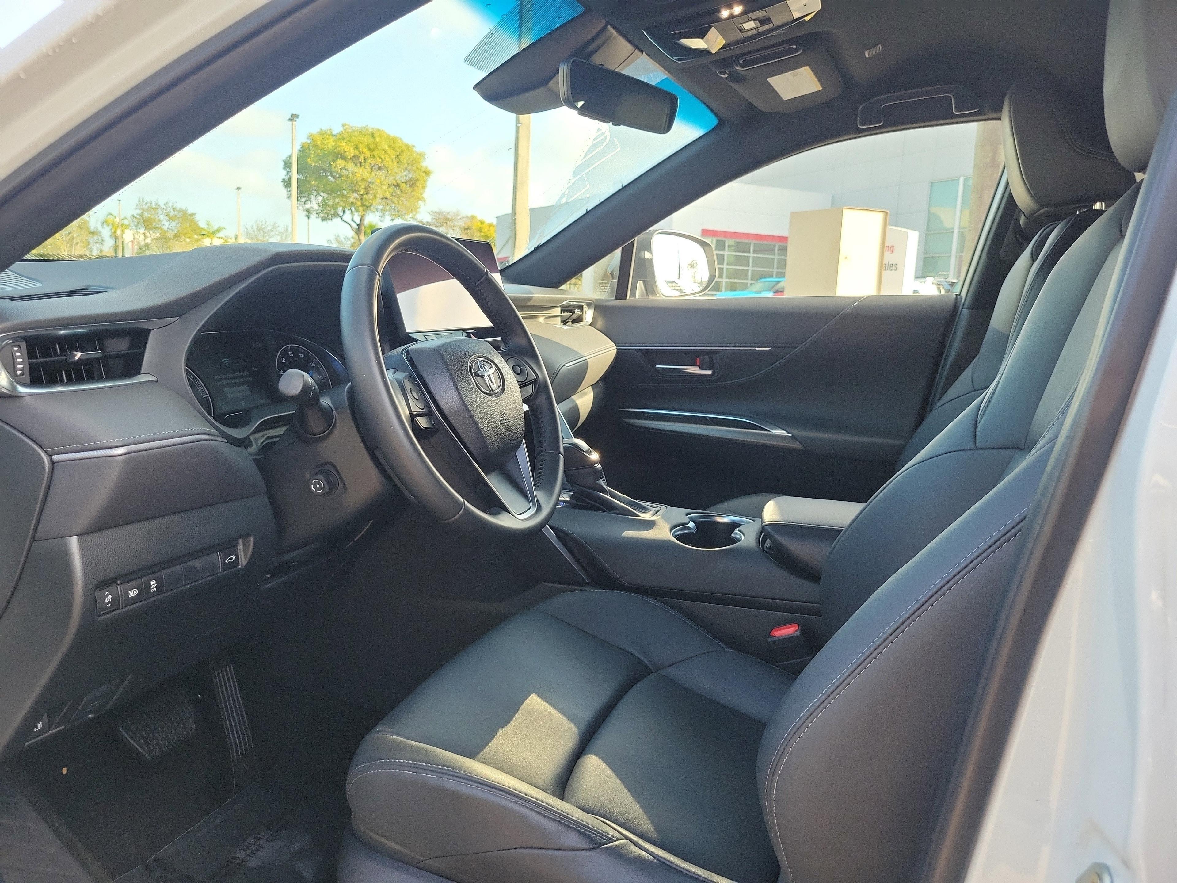 Toyota Venza Nightshade Awd - Thumbnail 12