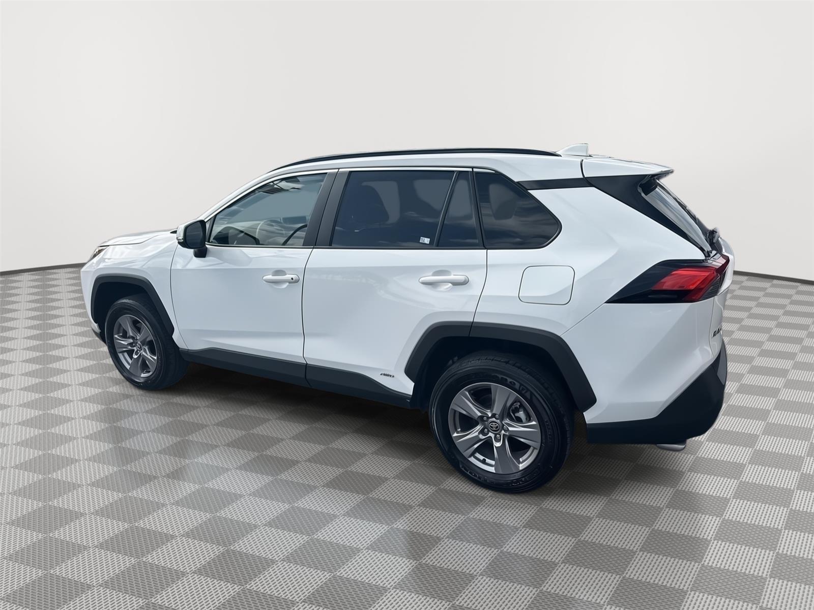 Toyota Rav4 Hybrid Xle All Wheel Drive - Thumbnail 8