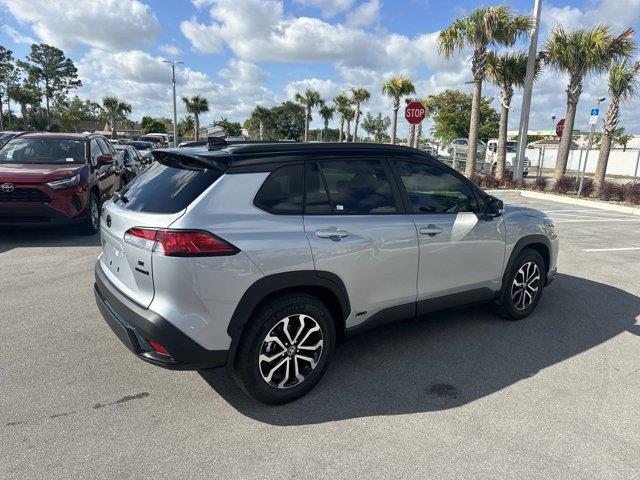 Toyota Corolla Cross Hybrid Se All Wheel Drive - Thumbnail 6