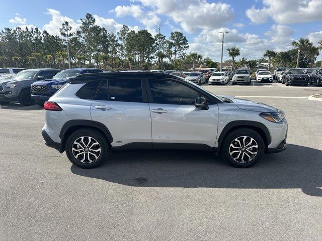 Toyota Corolla Cross Hybrid Se All Wheel Drive - Thumbnail 5