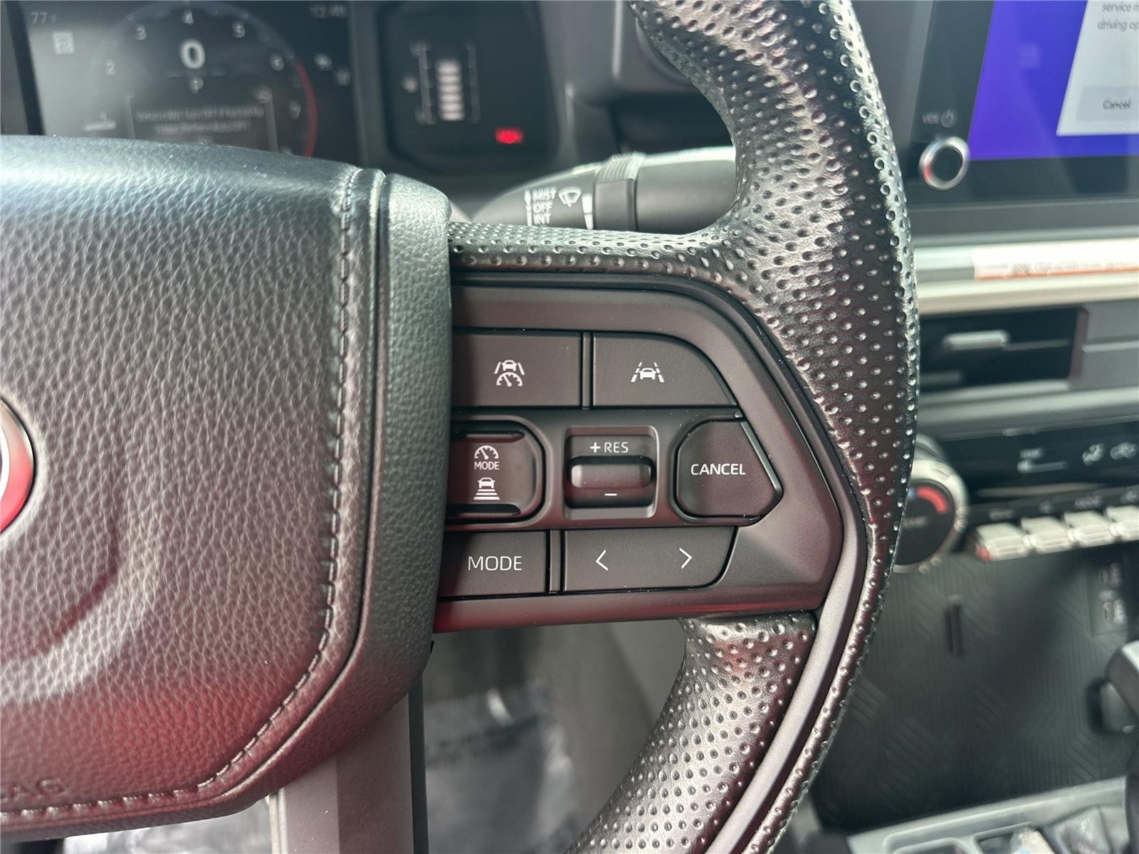 Toyota Tacoma - Thumbnail 12