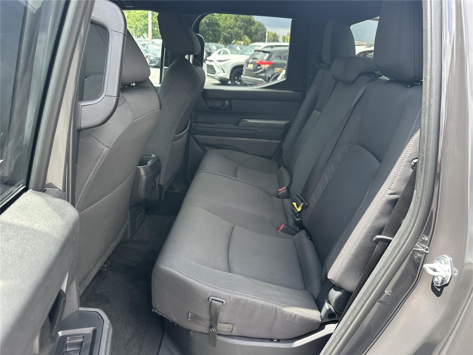 Toyota Tacoma - Thumbnail 20