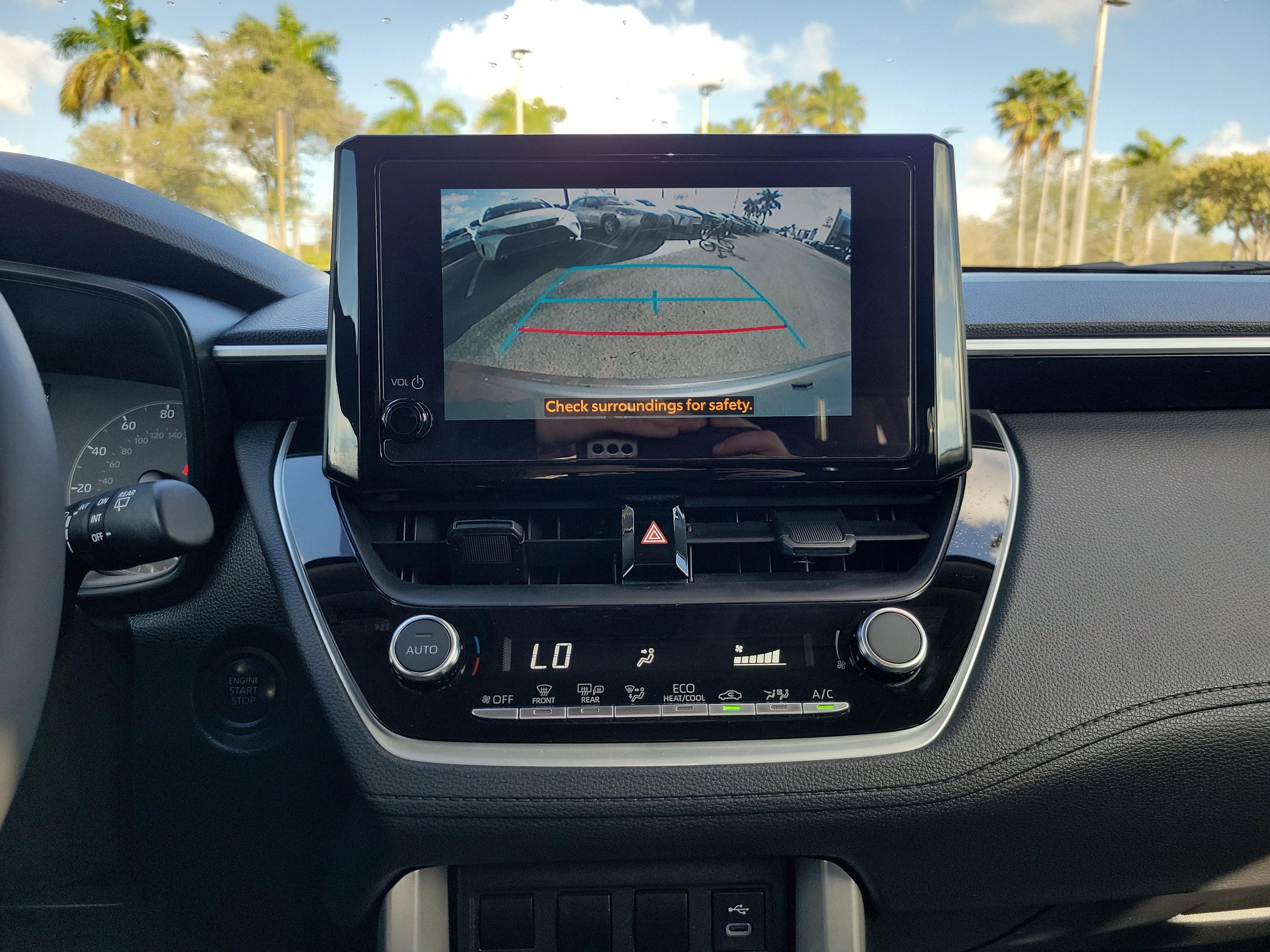 Toyota Corolla Cross Le Awd - Thumbnail 20