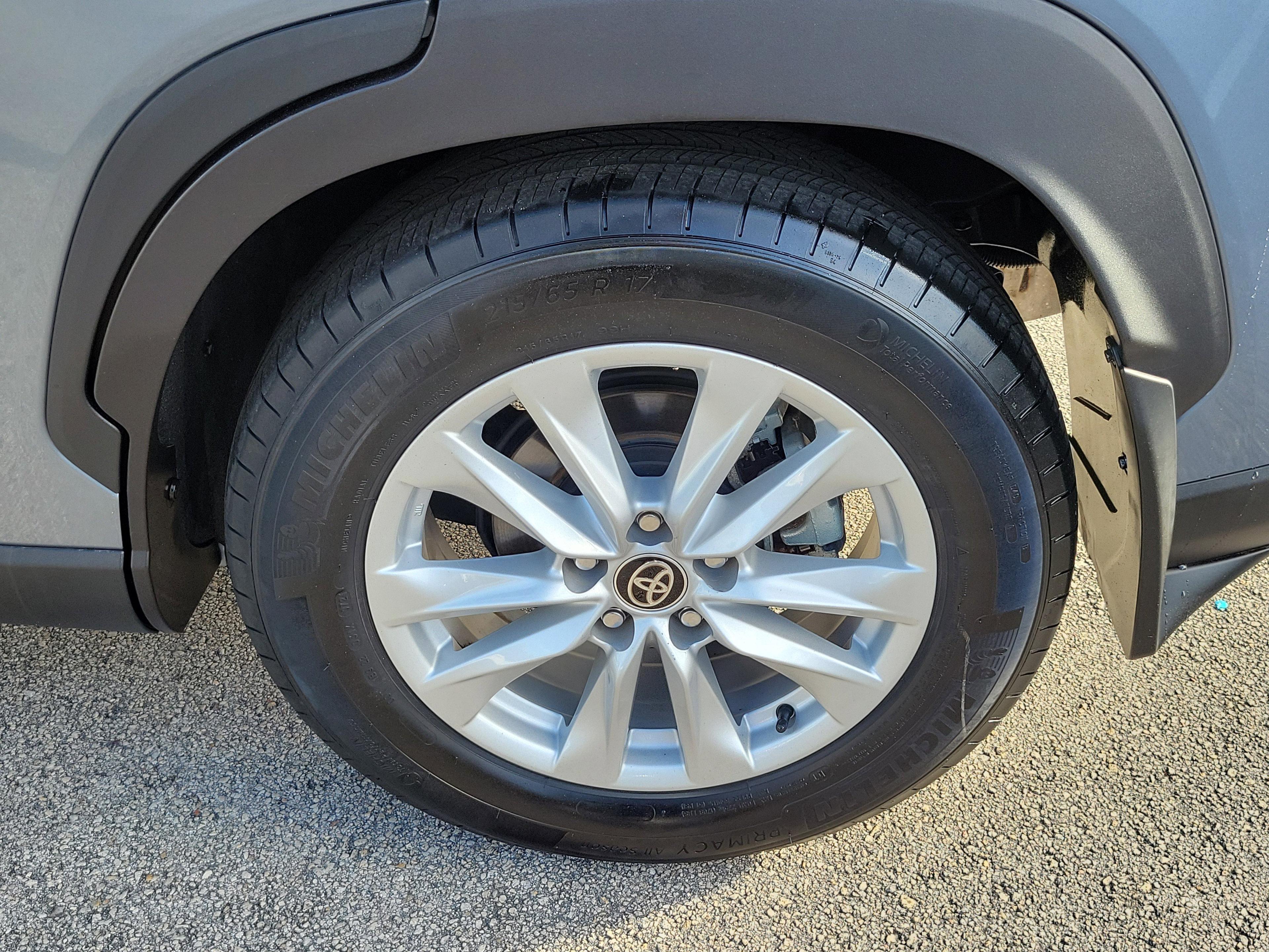 Toyota Corolla Cross Le Awd - Thumbnail 9