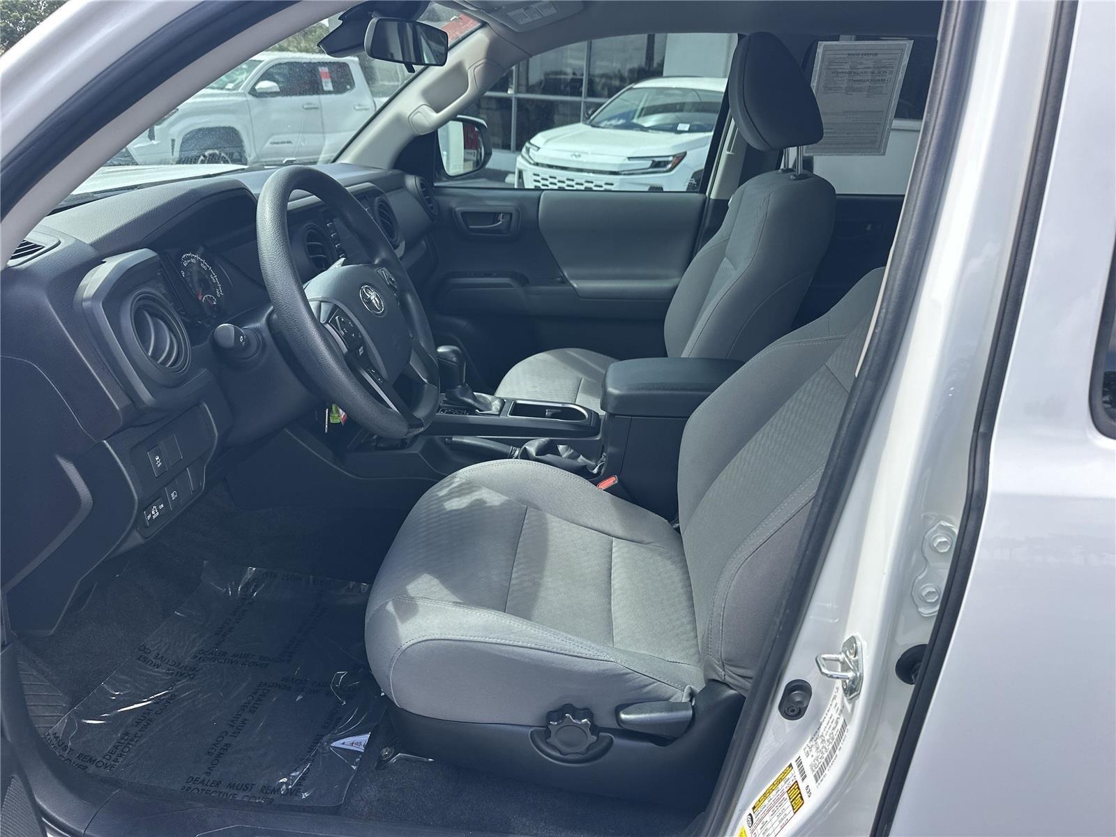 Toyota Tacoma Sr V6 Four Wheel Drive Double Cab - Thumbnail 9