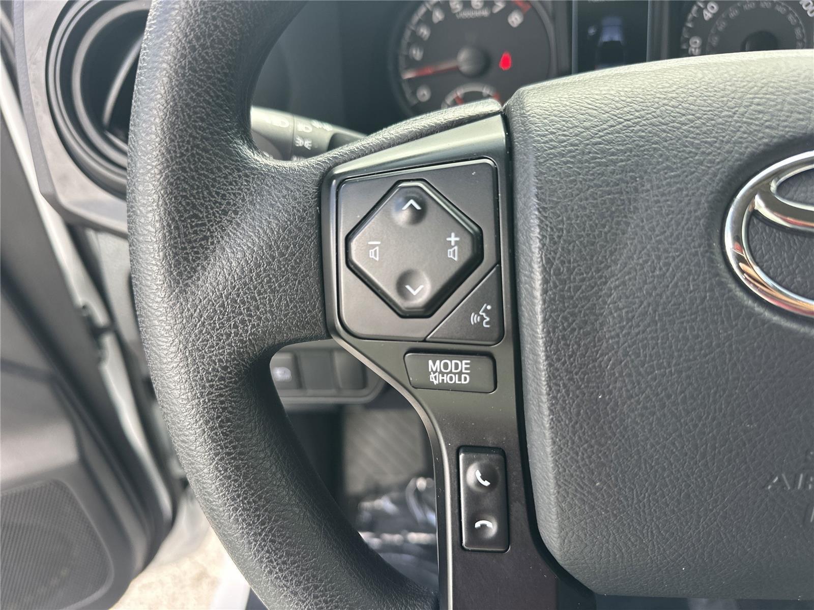 Toyota Tacoma Sr V6 Four Wheel Drive Double Cab - Thumbnail 11